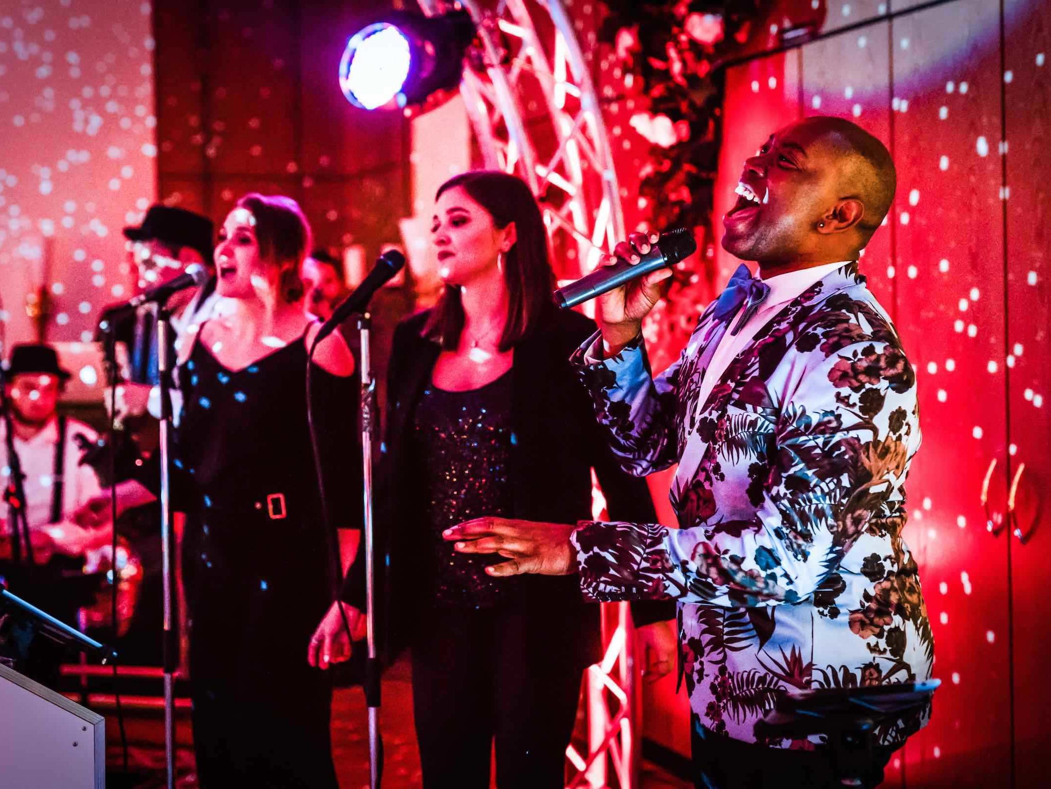 Partyband | Hochzeit | Hannover | Buchen | Liveband | Livemusik | Pop | Swing | Jazz | Band | Sänger | Empfang | Standesamt | Messe | Firmenfeier | Buchen | Mieten | Anfragen | Lehmann | Eventservice