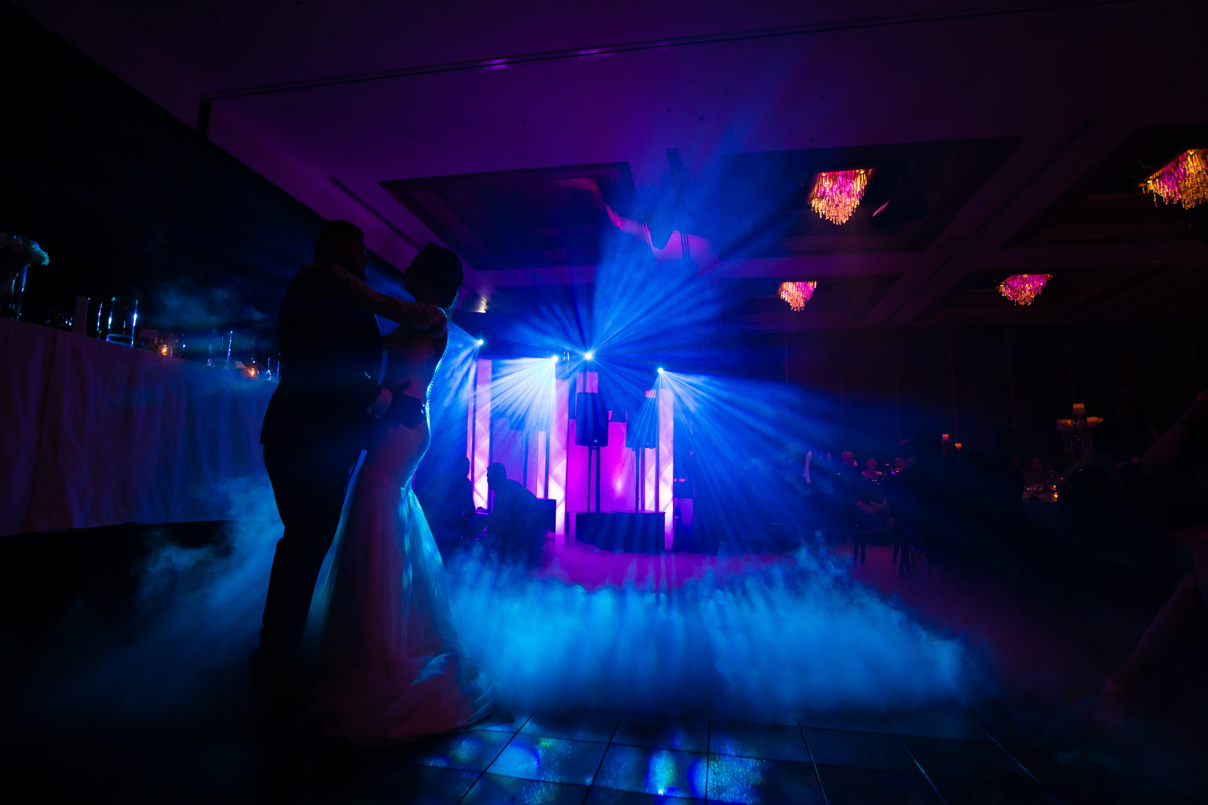Lasershow | Hochzeit | Event | Business | Messe | Laser | Lichtshow | Outdoor | Beamshow | Lichttechnik | Indoor | Lightshow | Bühnenshow | Präsentation | Business | Anfragen | Buchen | Mieten