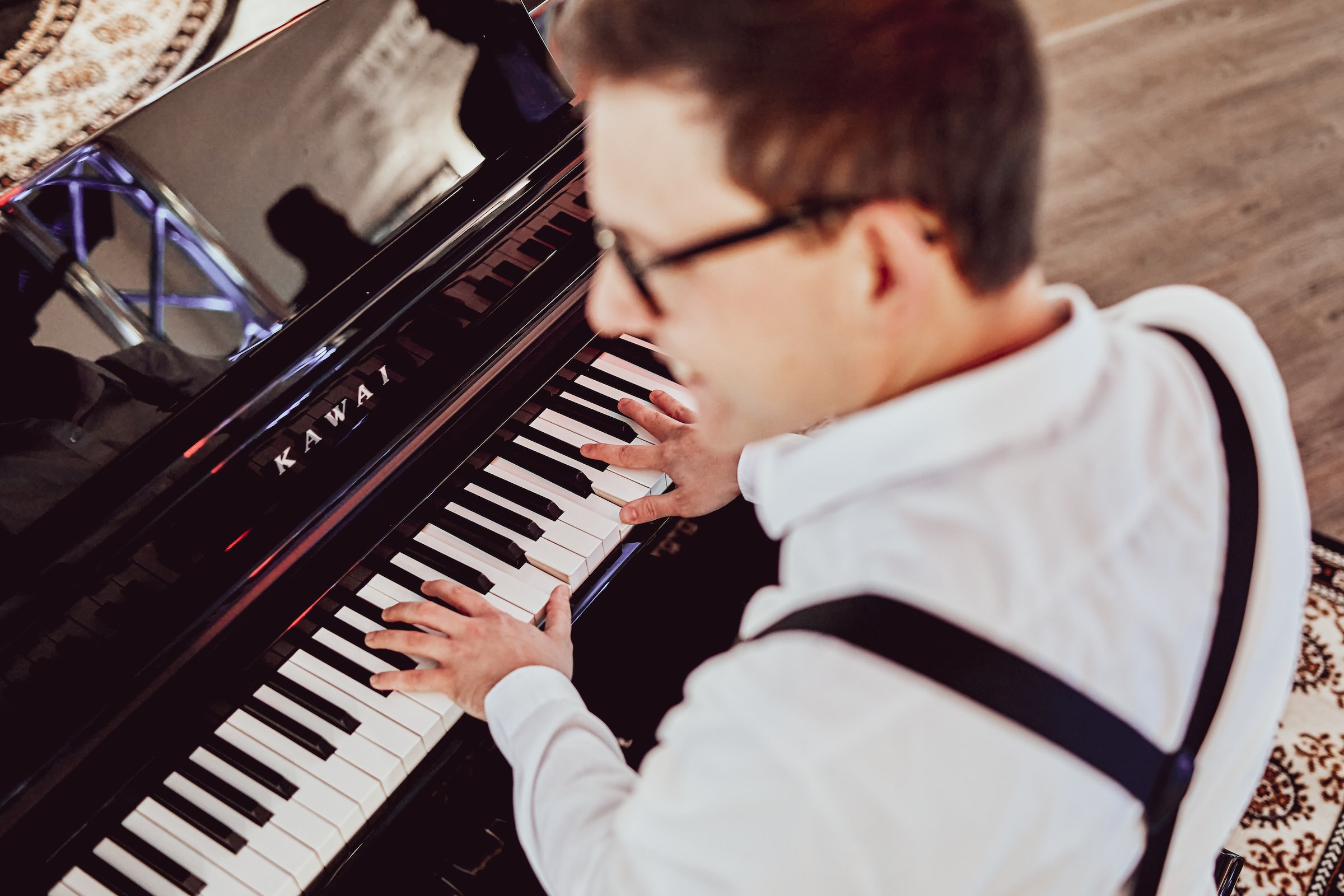 Pianist | Klavierspieler | Barpiano | Barpianist | Hannover | Hochzeit | Trauung | Empfang | Sektempfang | Dinner | Kirche | Buchen | Mieten | Anfragen | Alexander | Barsch | Lehmann | Eventservice