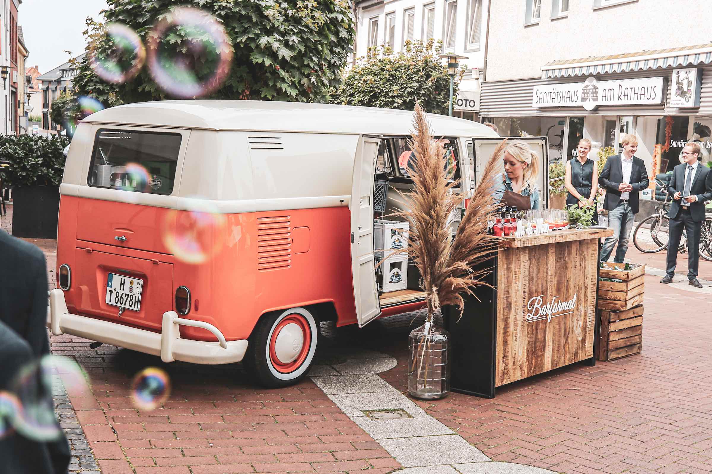 Mobile | Cocktailbar | Hochzeit | Sektempfang | Barkeeper | Buchen | Mieten | Geburtstag | Ape | VW | Bar | Getränke | Catering | Foodtruck | Weinbar | Ginbar | Sektbar | Kaffeebar | Messe