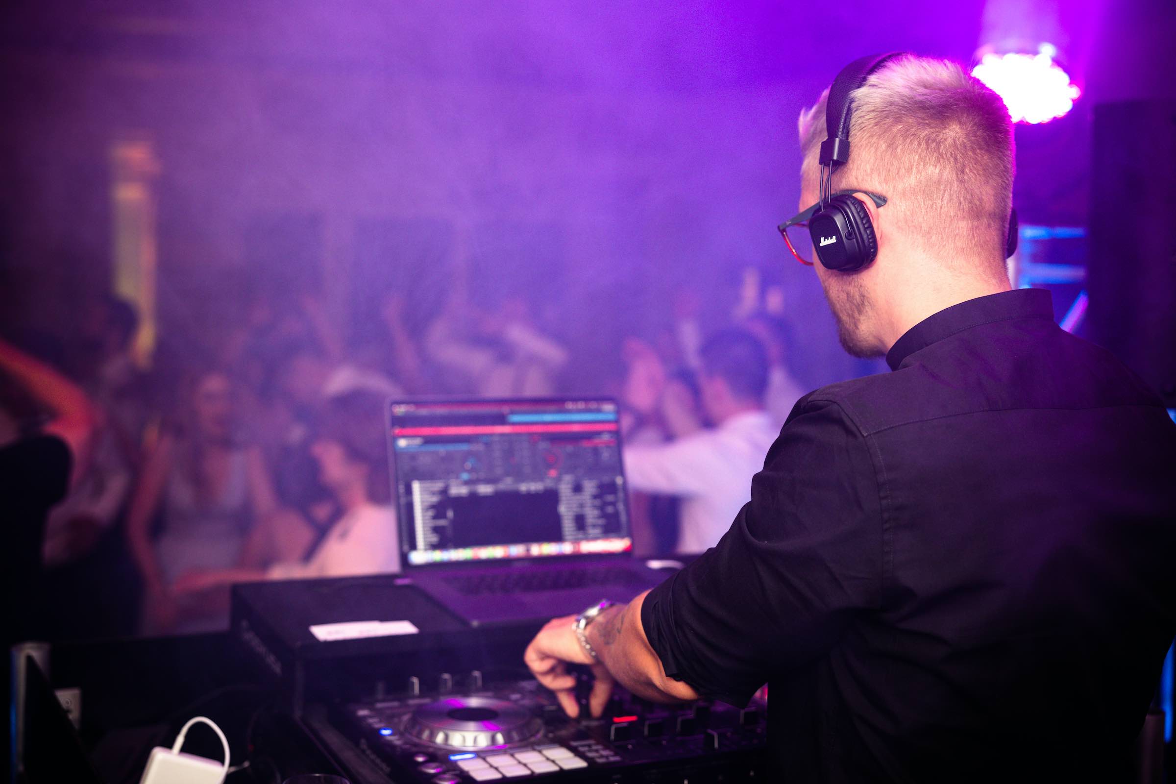 DJ | Hannover | DJ | Richard | Minz | DJ | Firmenfeier | DJ | Hochzeits | DJ | Geburtstag | Buchen | DJ | Mieten | DJ | Service | DJ | Agentur | DJ | Kosten | Anfragen | Lehmann | Eventservice