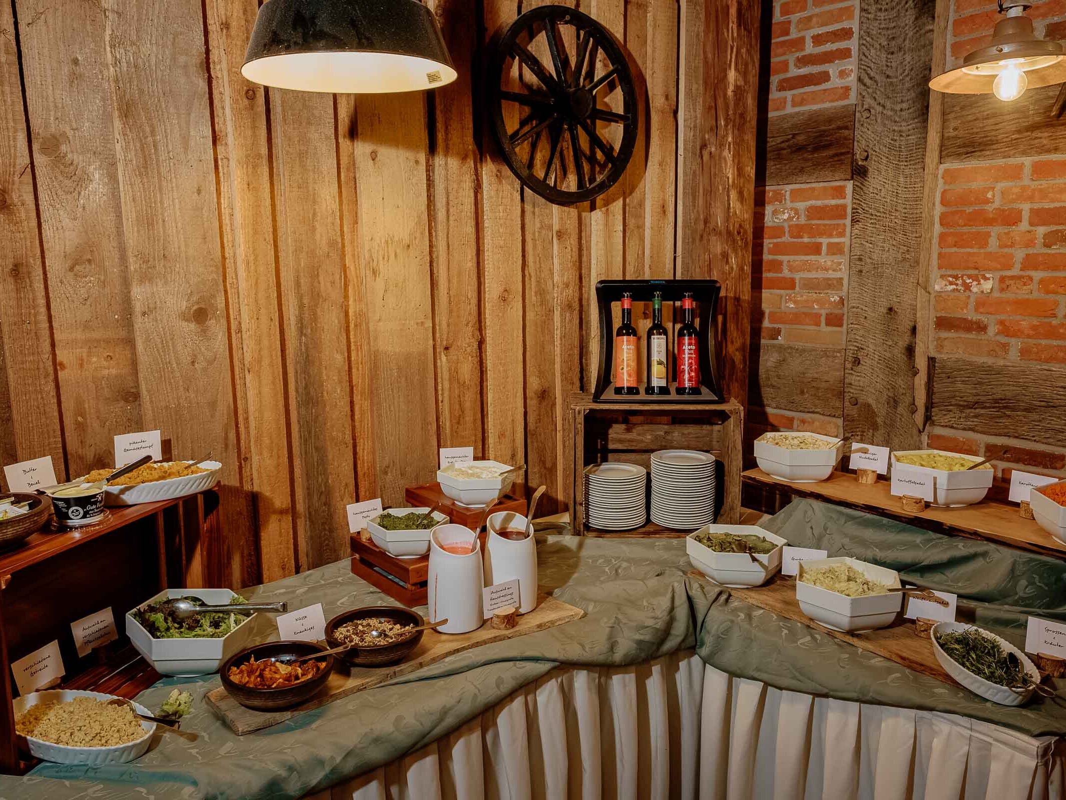 meyers | hof | hannover | hochzeitsbuffet | live | cooking | grill | bbq | salatbar | antipasti | kaeseplatte | brotstation | dessertbar | vegan | vegetarisch | glutenfrei | regional | saisonal | eventcatering | zoo | hannover